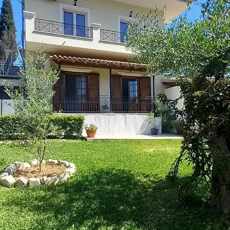 Robusto Cosy With Garden Near Corfu Town Lägenhet *