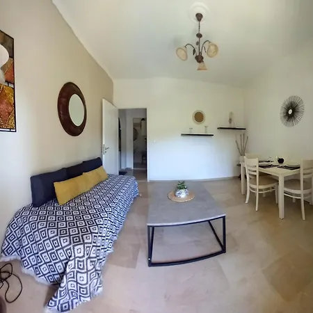 Robusto Cosy With Garden Near Corfu Town Apartamento Kontokali